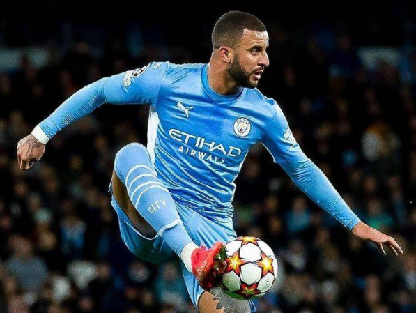 包含赛后曼城备战葡超;刷新队史纪录细节曝光;质疑声仍在;年轻球员得到机会的词条 包含赛后曼城备战葡超;刷新队史纪录细节曝光;质疑声仍在;年轻球员得到机会的词条